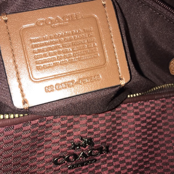 COACH HANDBAG/ BURGUNDY - Picture 4 of 4